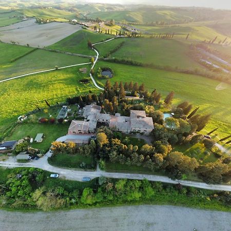 Agriturismo La Torre Di Monsindoli เซียนา ภายนอก รูปภาพ