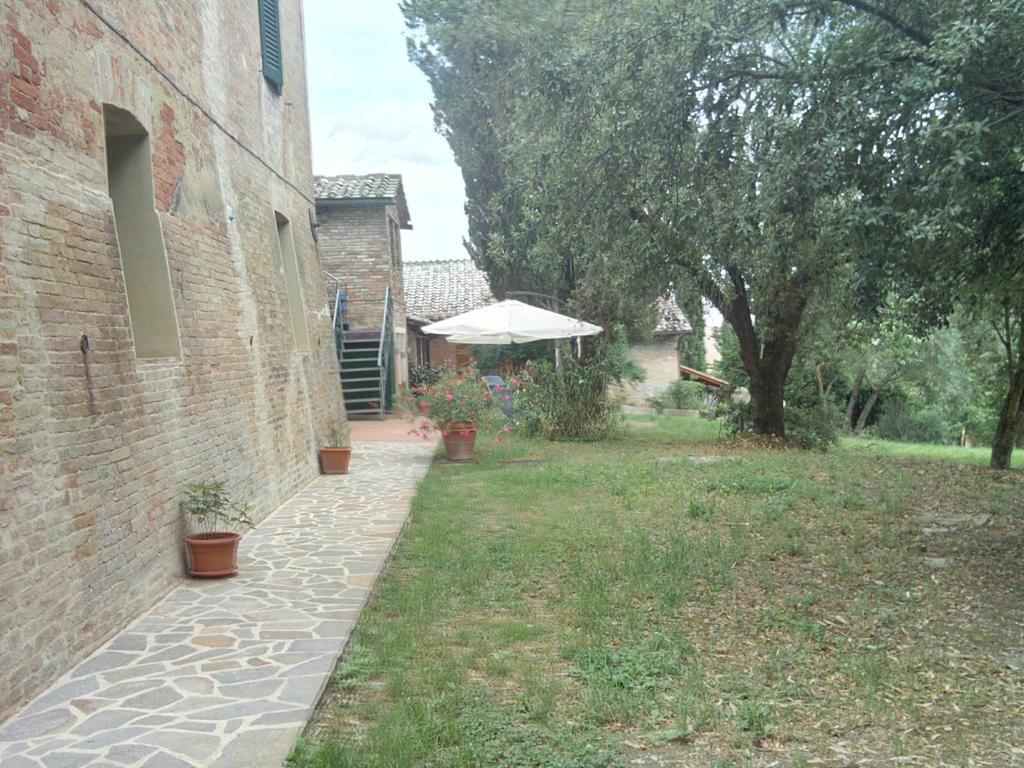 Agriturismo La Torre Di Monsindoli เซียนา ภายนอก รูปภาพ