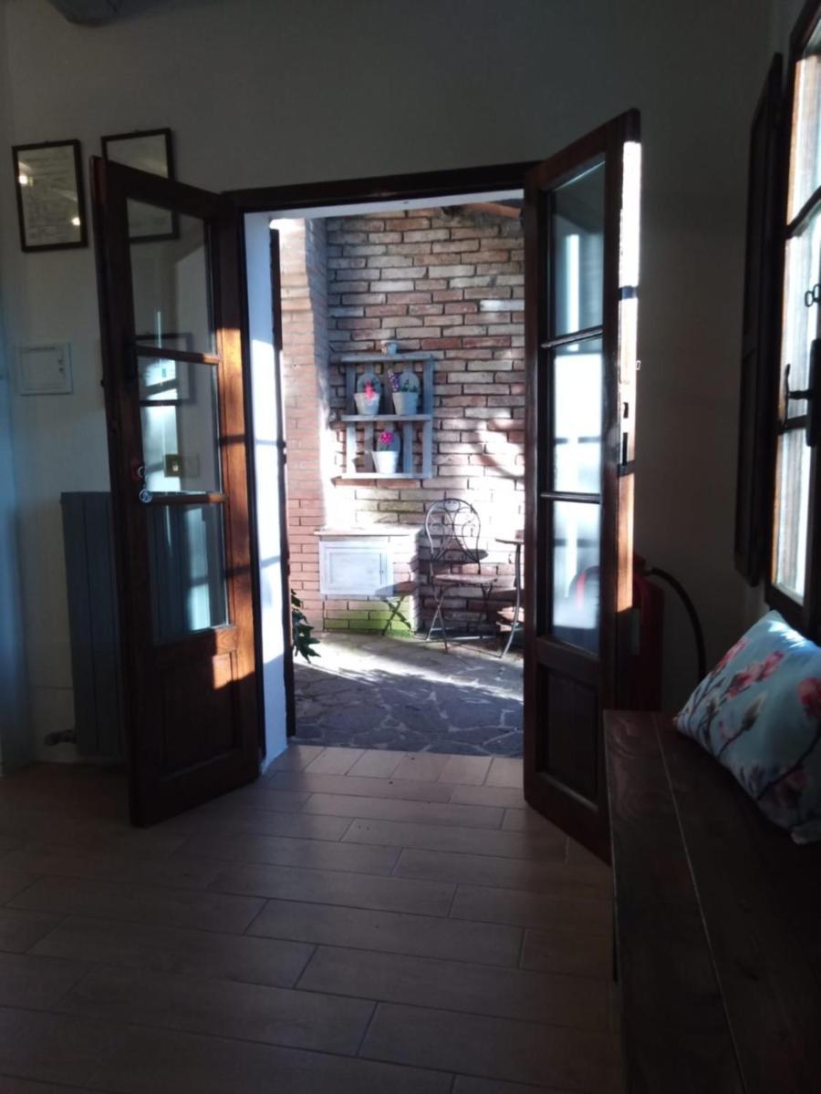 Agriturismo La Torre Di Monsindoli เซียนา ภายนอก รูปภาพ