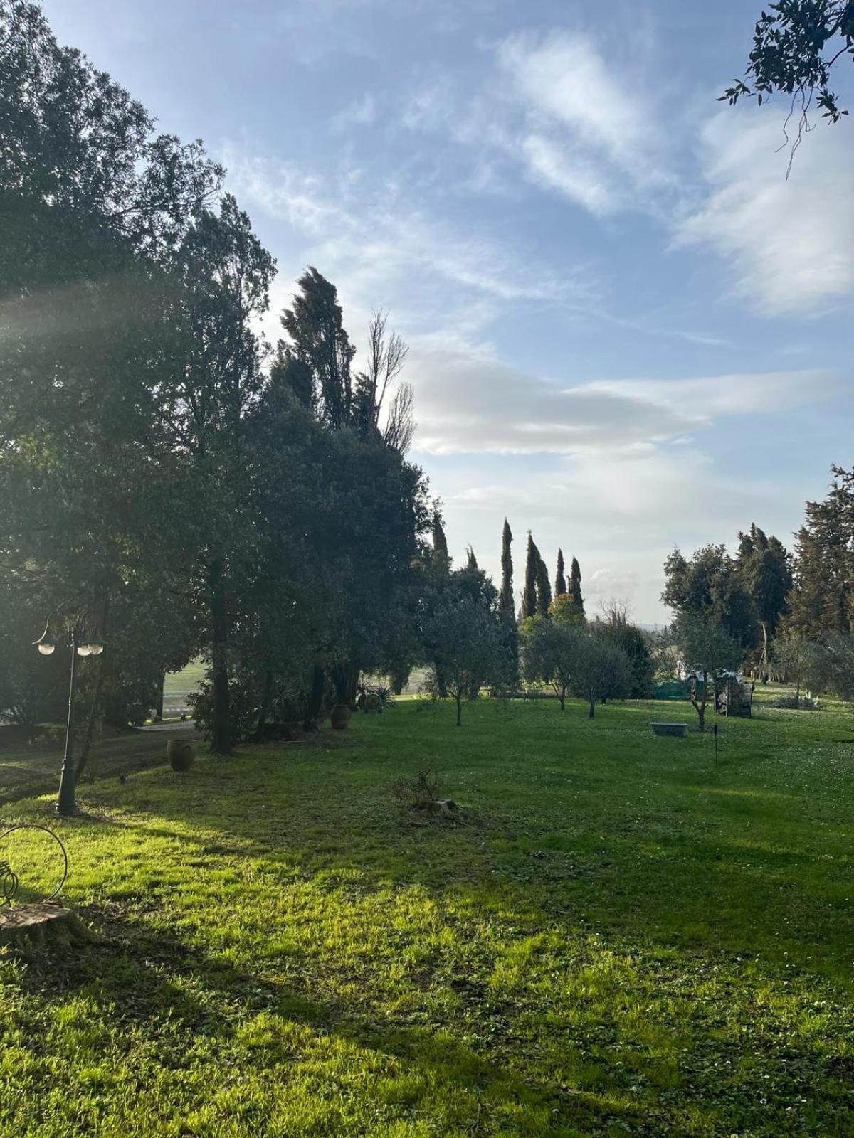 Agriturismo La Torre Di Monsindoli เซียนา ภายนอก รูปภาพ