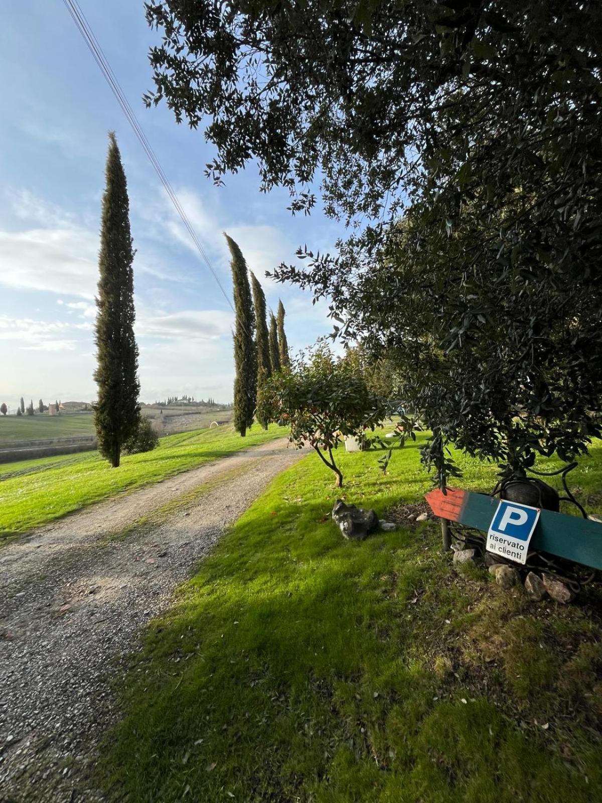 Agriturismo La Torre Di Monsindoli เซียนา ภายนอก รูปภาพ