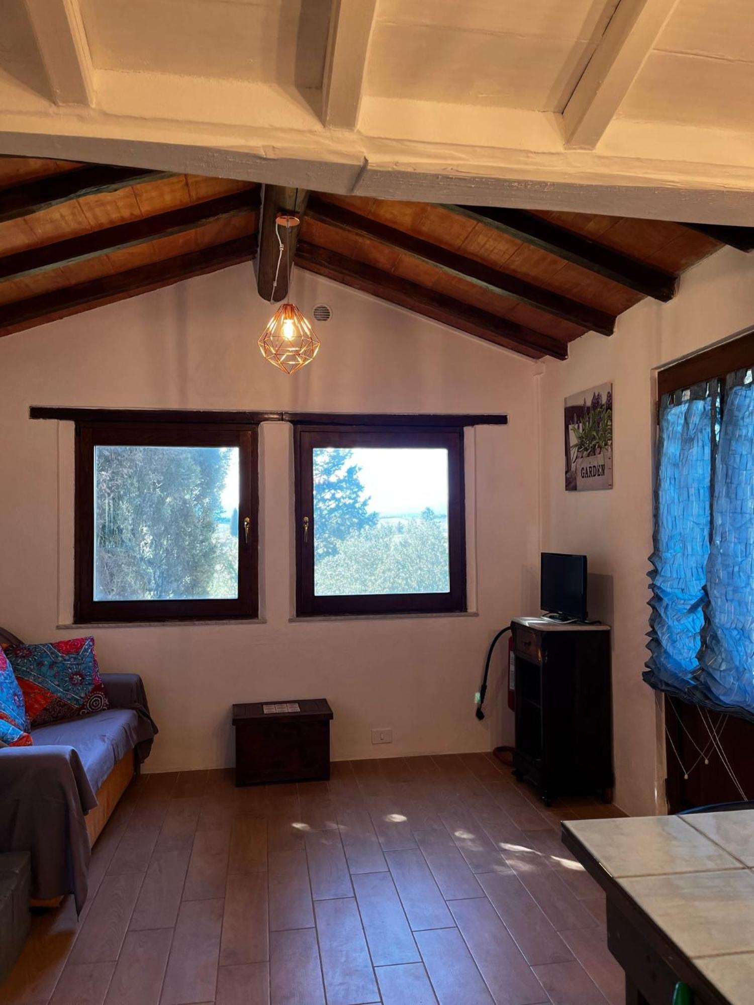 Agriturismo La Torre Di Monsindoli เซียนา ภายนอก รูปภาพ