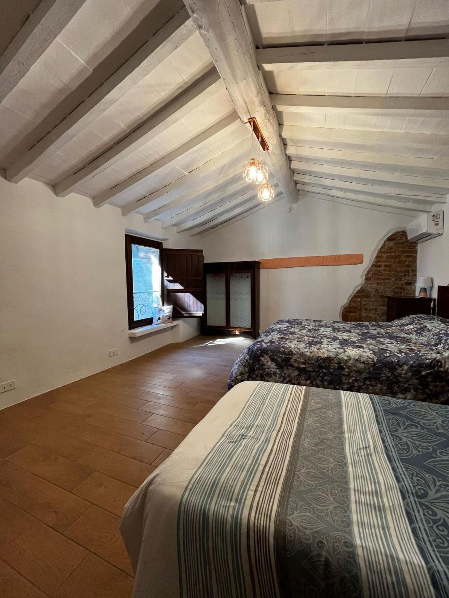Agriturismo La Torre Di Monsindoli เซียนา ภายนอก รูปภาพ