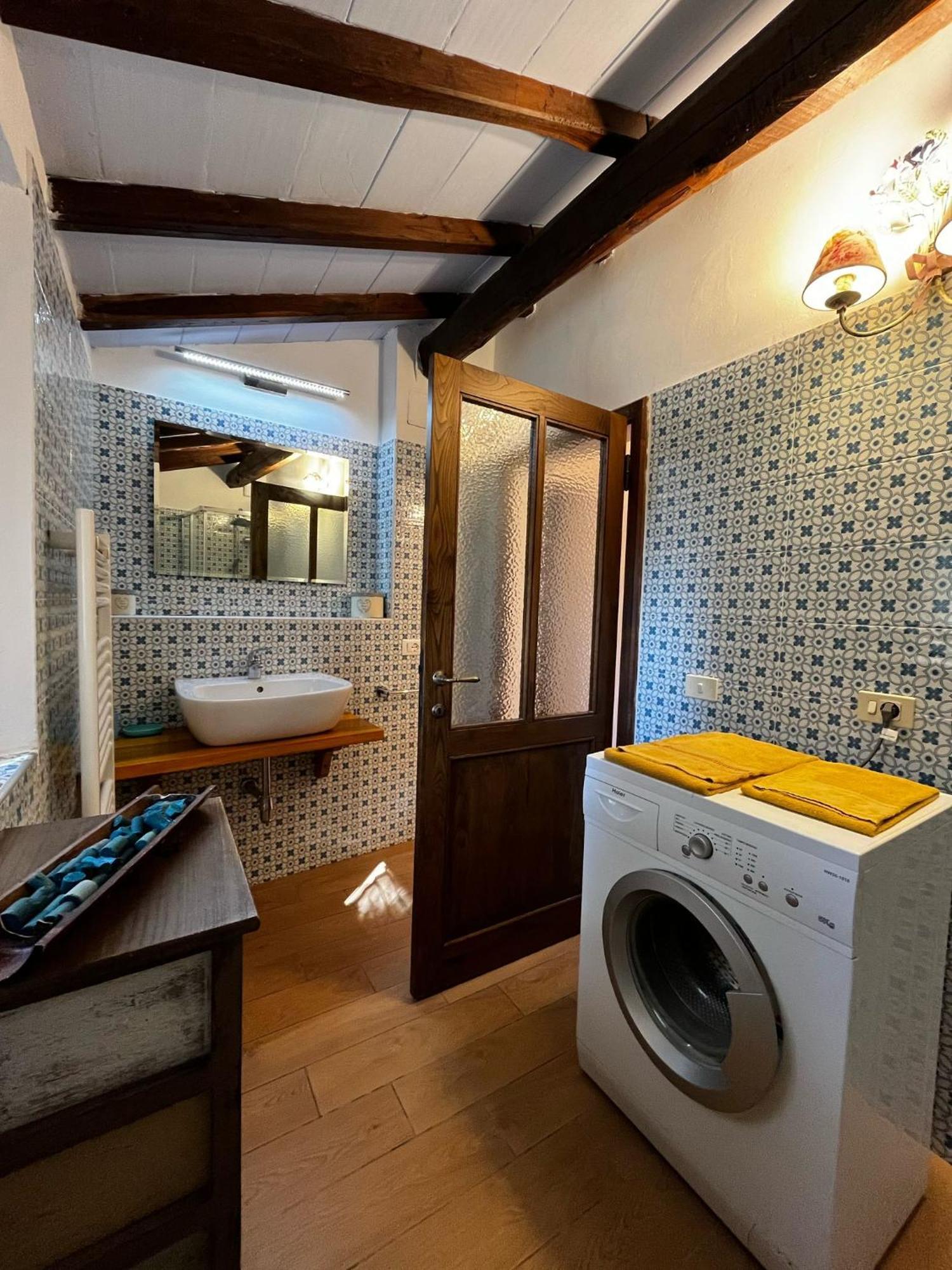 Agriturismo La Torre Di Monsindoli เซียนา ภายนอก รูปภาพ