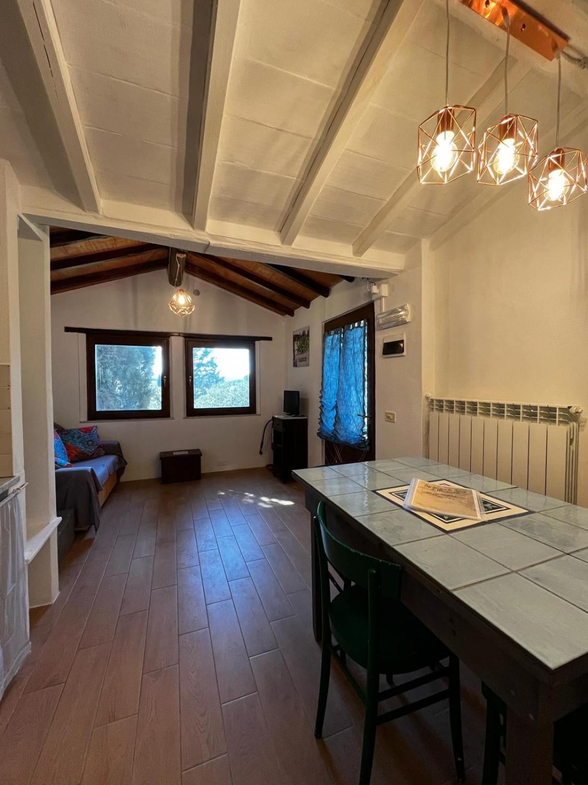 Agriturismo La Torre Di Monsindoli เซียนา ภายนอก รูปภาพ