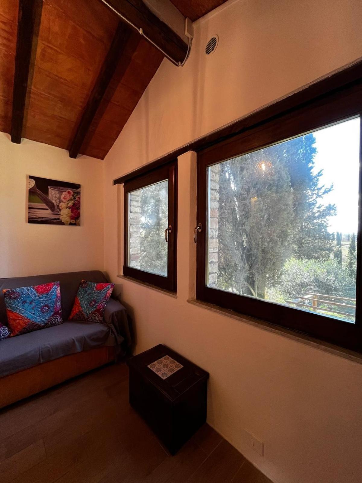 Agriturismo La Torre Di Monsindoli เซียนา ภายนอก รูปภาพ